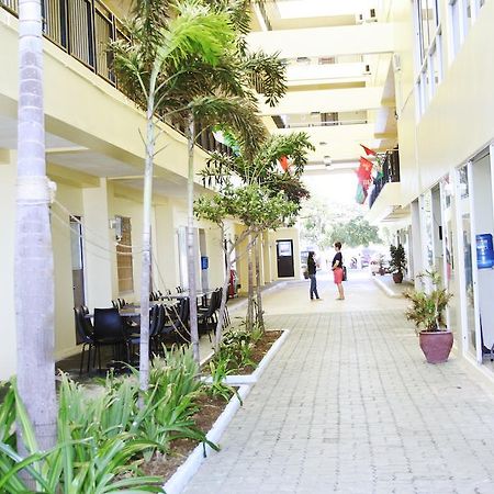 Cleverlearn Residences マクタン エクステリア 写真
