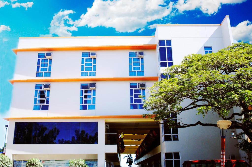Cleverlearn Residences マクタン エクステリア 写真