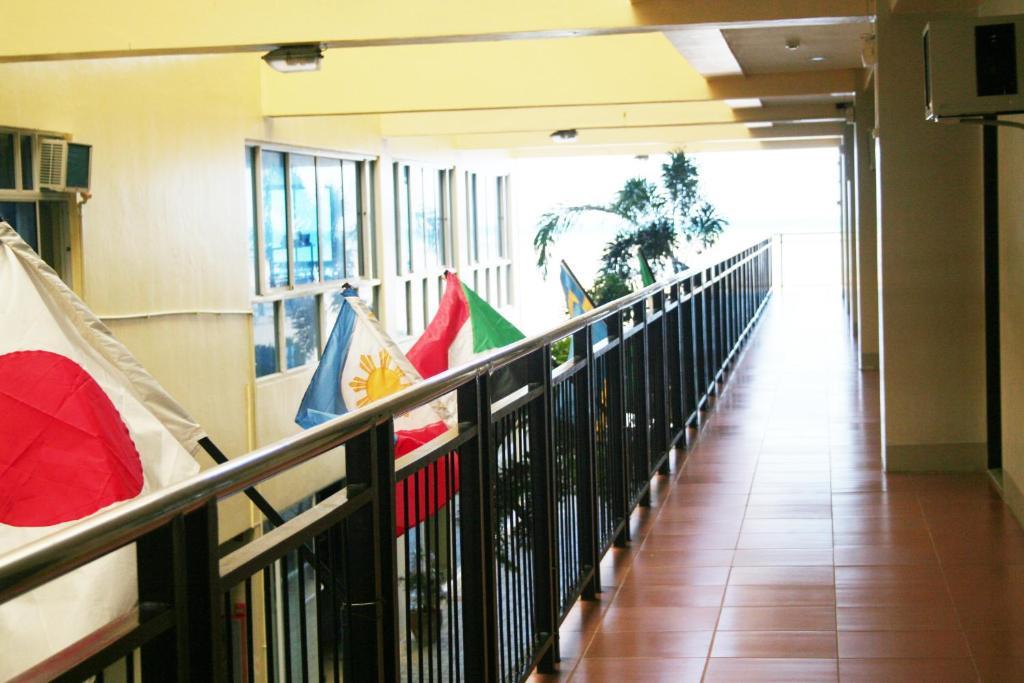 Cleverlearn Residences マクタン エクステリア 写真
